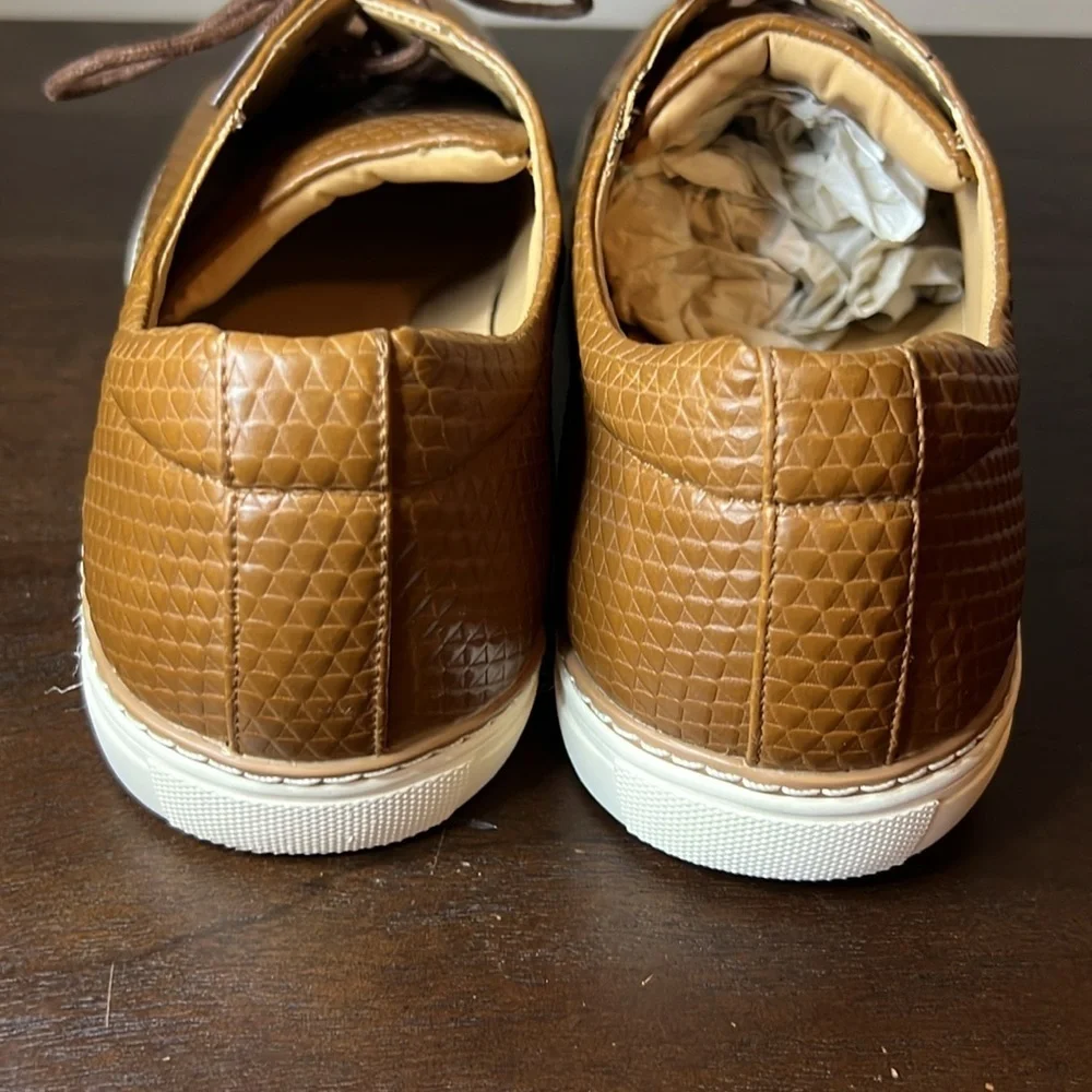 Van Heusen Leather Memory Foam Lace Up Oxford in Cup A Chino